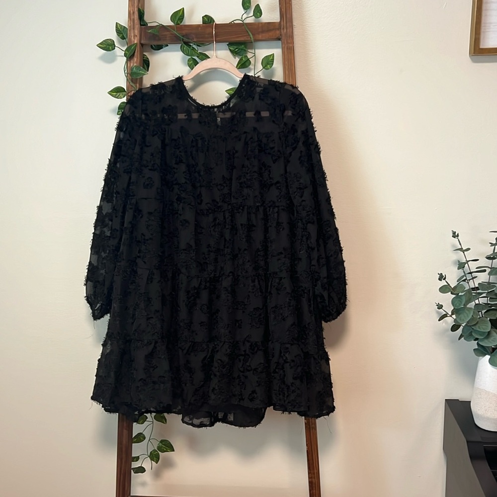 Black flowy textured tunic/dress